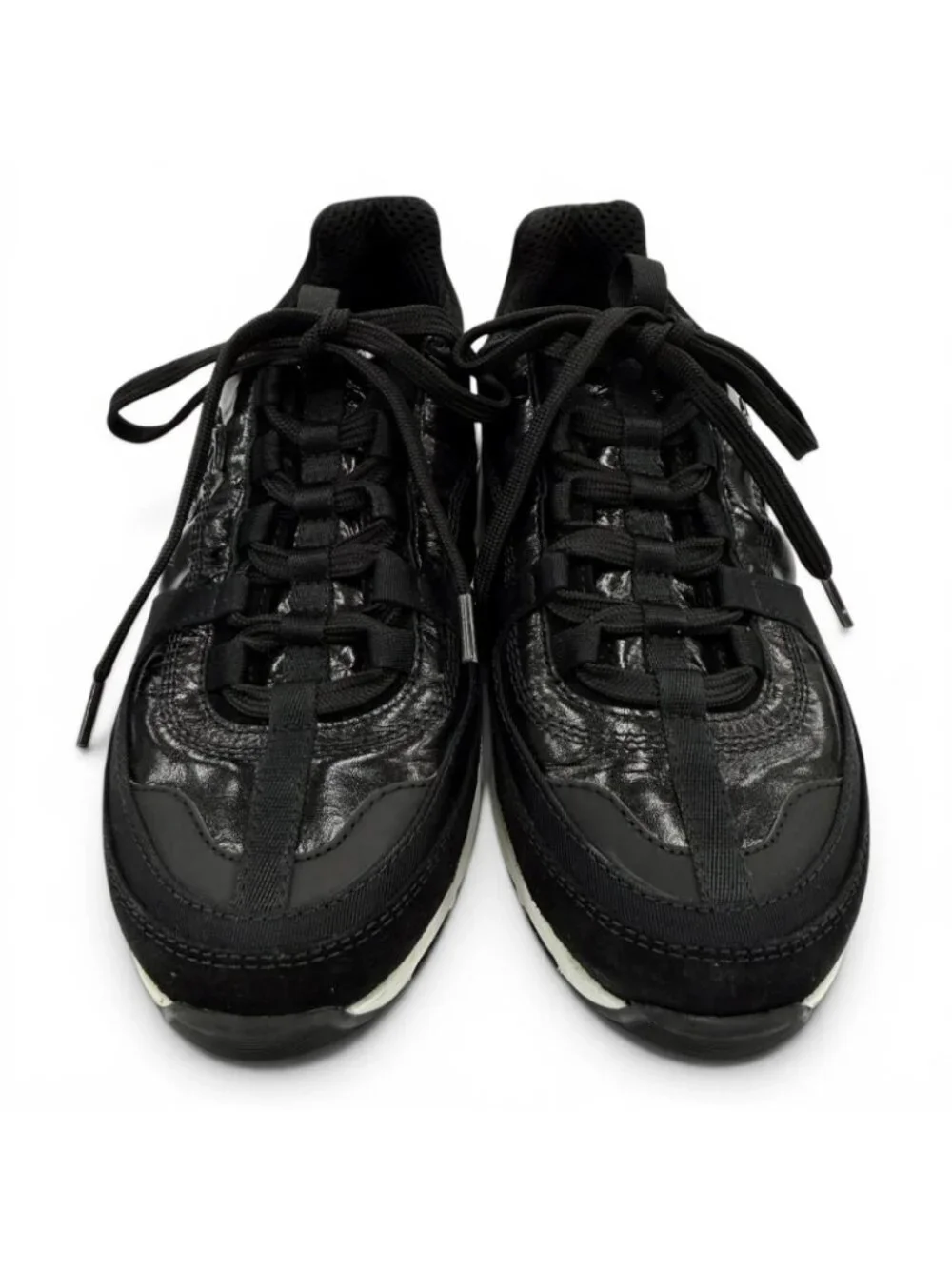 Chanel CC Logo Lace-up Leather Low-Top Sneakers Black